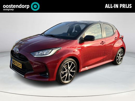 Toyota Yaris 1.5 Hybrid Executive | Bi-tone | Carplay | Dode hoek waarschuwing | Parkeersensoren |