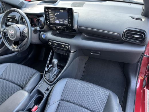 Toyota Yaris 1.5 Hybrid Executive | Bi-tone | Carplay | Dode hoek waarschuwing | Parkeersensoren | ActivLease financial lease