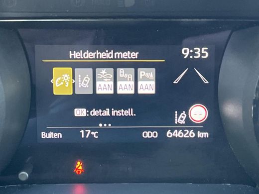 Toyota Yaris 1.5 Hybrid Executive | Bi-tone | Carplay | Dode hoek waarschuwing | Parkeersensoren | ActivLease financial lease