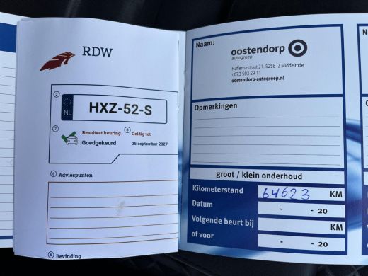 Toyota Yaris 1.5 Hybrid Executive | Bi-tone | Carplay | Dode hoek waarschuwing | Parkeersensoren | ActivLease financial lease