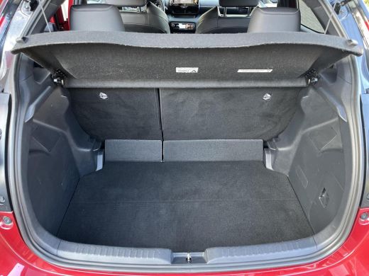 Toyota Yaris 1.5 Hybrid Executive | Bi-tone | Carplay | Dode hoek waarschuwing | Parkeersensoren | ActivLease financial lease