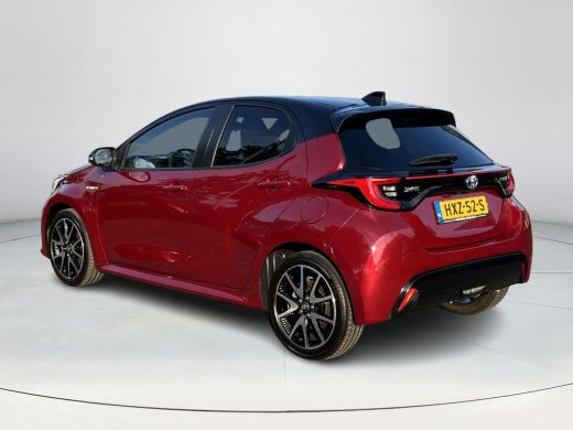 Toyota Yaris 1.5 Hybrid Executive | Bi-tone | Carplay | Dode hoek waarschuwing | Parkeersensoren | ActivLease financial lease