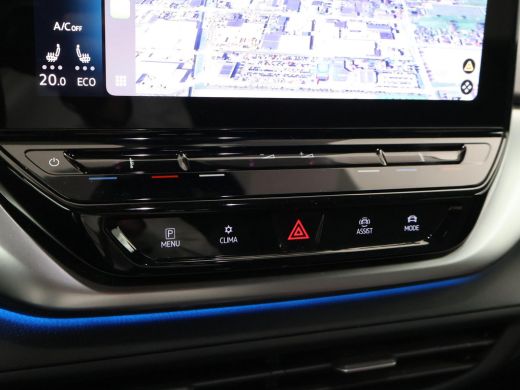 Volkswagen ID.4 First 77 kWh 1st EDITION + WEGKL. TREKHAAK | 20 INCH | CAMERA | STOELVERW. | APPLE CARPLAY ActivLease financial lease