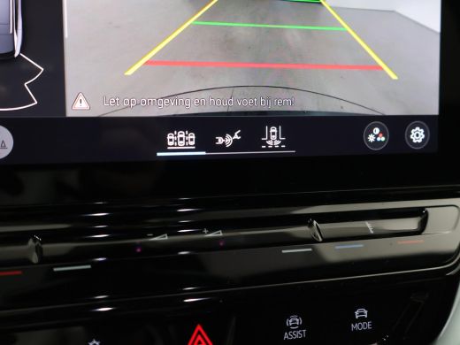 Volkswagen ID.4 First 77 kWh 1st EDITION + WEGKL. TREKHAAK | 20 INCH | CAMERA | STOELVERW. | APPLE CARPLAY ActivLease financial lease