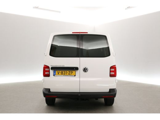 Volkswagen Transporter 2.0 TDI L1H1 | 150PK | Airco | Cruise | Parkeersensoren | Trekhaak ActivLease financial lease