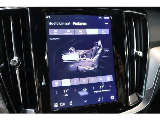 Volvo  V60 T6 350PK AWD Plus Dark | Trekhaak | 360&deg; | Contourstoelen | HK | All Season ActivLease financial lease