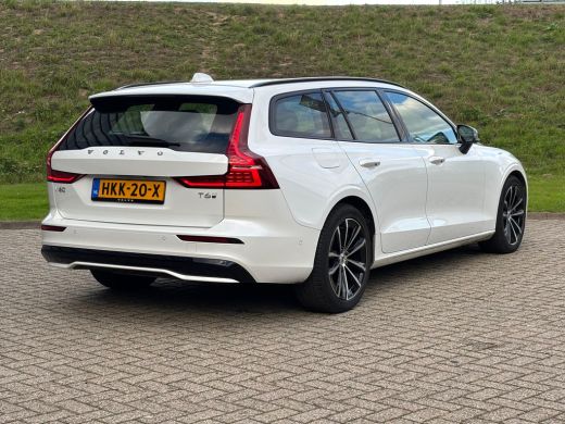 Volvo  V60 T6 350PK AWD Plus Dark | Trekhaak | 360° | Contourstoelen | HK | All Season ActivLease financial lease