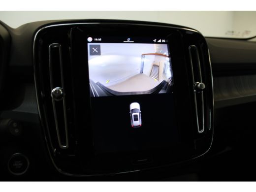 Volvo  XC40 B4 200PK Plus Dark | Lounge Pack | 360° | 20" | Leder | Privacy glas ActivLease financial lease