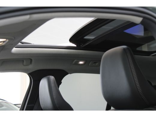 Volvo  XC40 B4 200PK Plus Dark | Lounge Pack | 360° | 20" | Leder | Privacy glas ActivLease financial lease