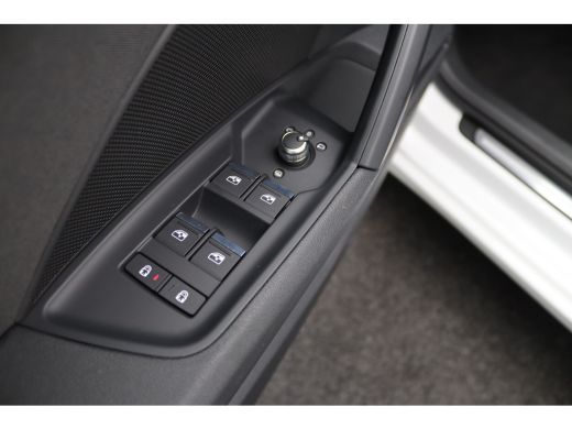 Audi A3 Sportback 30 TFSI Advanced edition | Achterbank in delen neerklapbaar | Anti Blokkeer Systeem | A... ActivLease financial lease