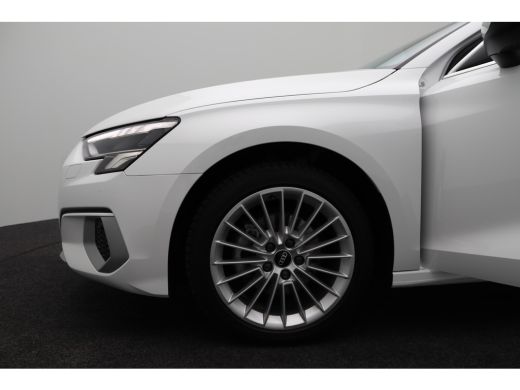 Audi A3 Sportback 30 TFSI Advanced edition | Achterbank in delen neerklapbaar | Anti Blokkeer Systeem | A... ActivLease financial lease