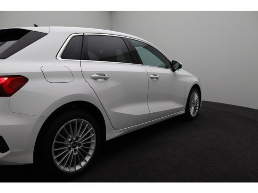 Audi A3 Sportback 30 TFSI Advanced edition | Achterbank in delen neerklapbaar | Anti Blokkeer Systeem | A... ActivLease financial lease