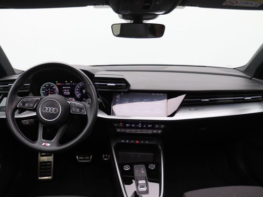 Audi A3 Sportback 45 TFSI e S edition Competition 245PK S-tronic Pano-Schuifdak, Keyless, Stoelverwarming... ActivLease financial lease