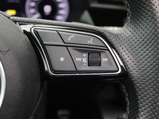 Audi A3 Sportback 45 TFSI e S edition Competition 245PK S-tronic Pano-Schuifdak, Keyless, Stoelverwarming... ActivLease financial lease