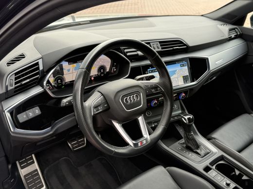 Audi Q3 45 TFSI e S Edition | trekhaak ActivLease financial lease