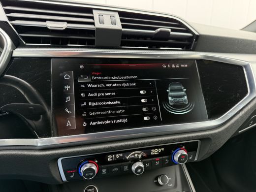 Audi Q3 45 TFSI e S Edition | trekhaak ActivLease financial lease