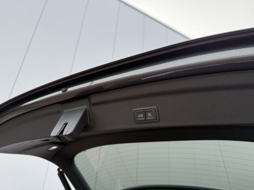 Audi Q3 45 TFSI e S Edition | trekhaak ActivLease financial lease