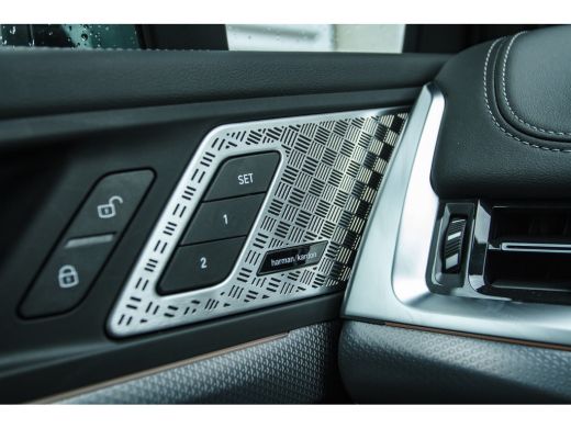 BMW 2 Serie 225e xDrive M Sport Automaat / Panoramadak / Sportstoelen / Achteruitrijcamera / M Adaptief onder... ActivLease financial lease