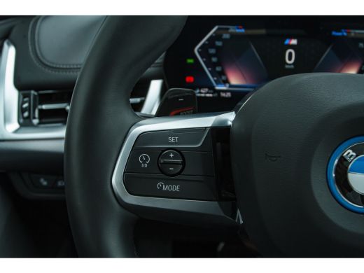 BMW 2 Serie 225e xDrive M Sport Automaat / Panoramadak / Sportstoelen / Achteruitrijcamera / M Adaptief onder... ActivLease financial lease