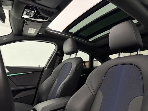 BMW 2 Serie 218i High Executive 141PK M-Sport | Pano | Sfeerverl. | Virtual | Carplay | Camera | LED | NAP ActivLease financial lease