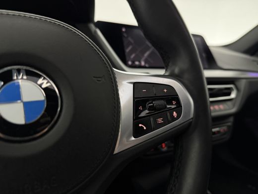 BMW 2 Serie 218i High Executive 141PK M-Sport | Pano | Sfeerverl. | Virtual | Carplay | Camera | LED | NAP ActivLease financial lease