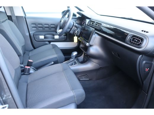 Citroën C3 Citroën 1.2 PURETECH 110PK SHINE AUTOMAAT / NAVI / CLIMA / LED / PDC / 16" LM  / BLUETOOTH / CRUI... ActivLease financial lease