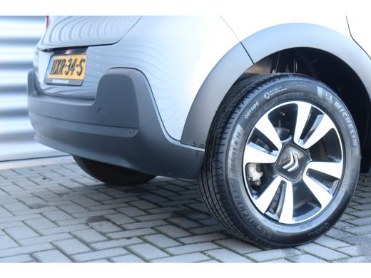 Citroën C3 Citroën 1.2 PURETECH 110PK SHINE AUTOMAAT / NAVI / CLIMA / LED / PDC / 16" LM  / BLUETOOTH / CRUI... ActivLease financial lease