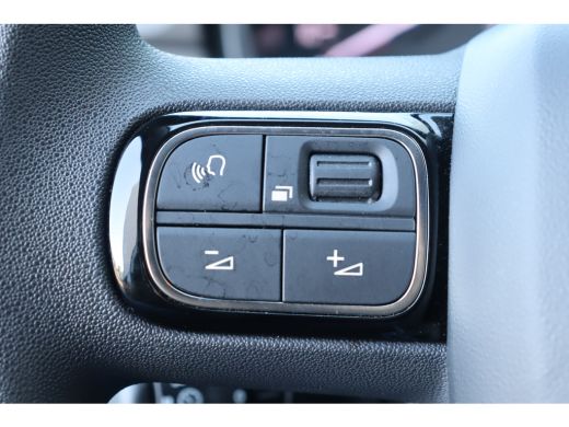 Citroën C3 Citroën 1.2 PURETECH 110PK SHINE AUTOMAAT / NAVI / CLIMA / LED / PDC / 16" LM  / BLUETOOTH / CRUI... ActivLease financial lease