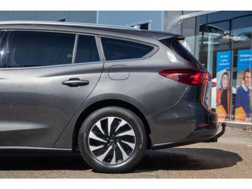 Ford Focus 1.0 EcoBoost Hybrid Titanium Style | Stoel/stuur/voorruit verwarming | Cruise | Apple Carplay/And... ActivLease financial lease