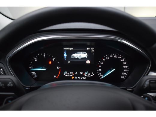 Ford Focus 1.5 EcoBlue Titanium Business | Automaat | Trekhaak | Apple CarPlay | Climate ActivLease financial lease