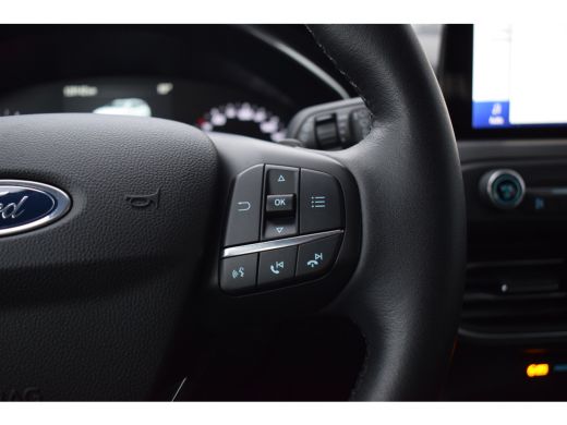 Ford Focus 1.5 EcoBlue Titanium Business | Automaat | Trekhaak | Apple CarPlay | Climate ActivLease financial lease