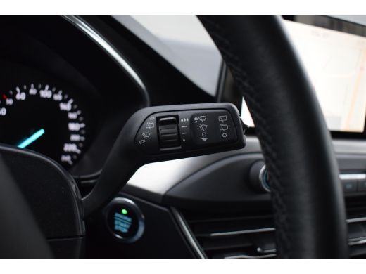 Ford Focus 1.5 EcoBlue Titanium Business | Automaat | Trekhaak | Apple CarPlay | Climate ActivLease financial lease