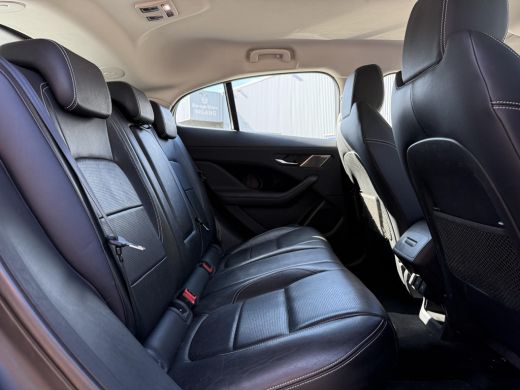 Jaguar I-PACE EV400 SE Aut. 90kWh 4WD | Xenon | Leder | Meridian | Memory | ActivLease financial lease