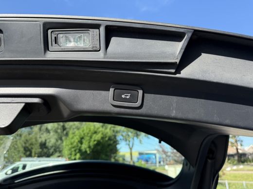 Jaguar I-PACE EV400 SE Aut. 90kWh 4WD | Xenon | Leder | Meridian | Memory | ActivLease financial lease