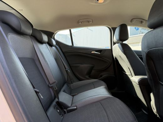 Opel Astra 1.2 Business Elegance | Navi | ECC | PDC | ActivLease financial lease
