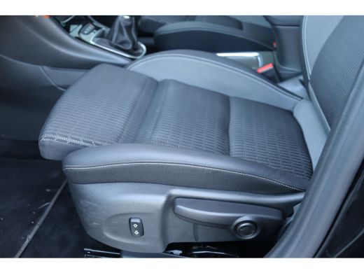 Opel Astra 1.2 TURBO 130PK ELEGANCE+ / NAVI / LEDER / CLIMA / AGR / PDC / 17" LMV / CAMERA / WINTERPAKKET / ... ActivLease financial lease