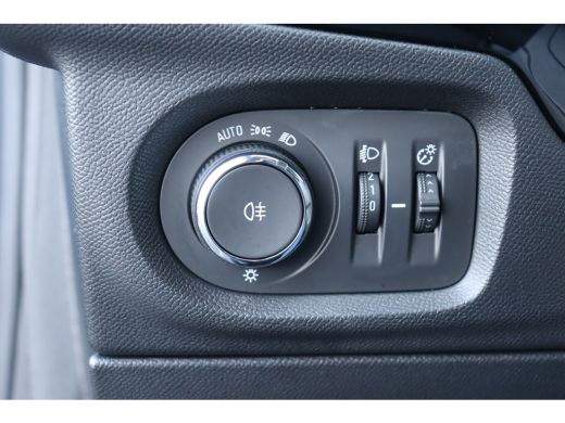 Opel Corsa-e EV 50KWH 136PK LAUNCH EDITION AUTOMAAT / NAVI / CLIMA / LED / PDC / BLUETOOTH / CRUISECONTROL / 1... ActivLease financial lease