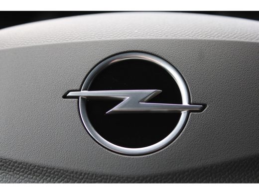Opel Corsa GS | Achteruitrijcamera 180° | Dode hoek waarschuwing | Draadloze Apple Carplay en Android Auto ActivLease financial lease