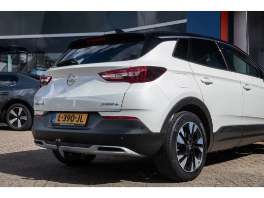 Opel Grandland X 1.6 Turbo Hybrid4 Business Elegance | Trekhaak | Navi | Clima | Camera | Apple Carplay/Android Au... ActivLease financial lease