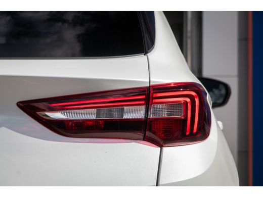 Opel Grandland X 1.6 Turbo Hybrid4 Business Elegance | Trekhaak | Navi | Clima | Camera | Apple Carplay/Android Au... ActivLease financial lease