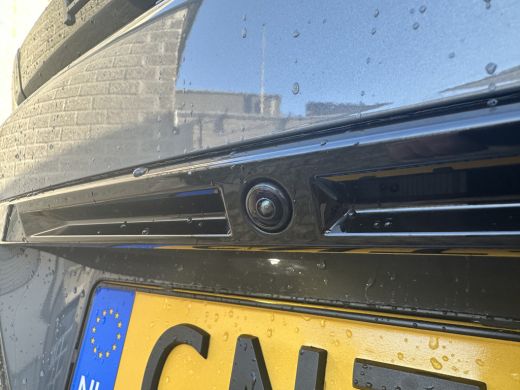 Peugeot 2008 1.2 Hybrid 136 GT | Achterbank in delen neerklapbaar | Achteruitrijcamera | Airco (automatisch) ActivLease financial lease