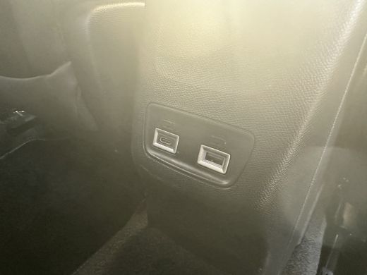 Peugeot 2008 1.2 Hybrid 136 GT | Achterbank in delen neerklapbaar | Achteruitrijcamera | Airco (automatisch) ActivLease financial lease