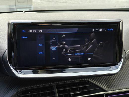 Peugeot 2008 1.2 Hybrid 136 GT | Achterbank in delen neerklapbaar | Achteruitrijcamera | Afwijkende dakkleur ActivLease financial lease