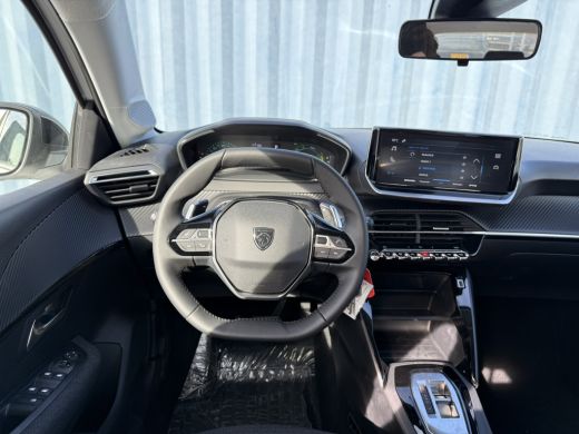 Peugeot 208 1.2 Hybrid 110 e-DCS6 Style | Achterspoiler | Airco | Cruise control ActivLease financial lease