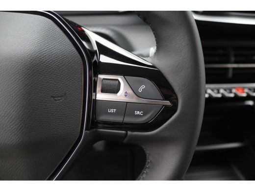 Peugeot 208 1.2 PureTech Active Pack | Achterbank in delen neerklapbaar | Airco | Alarm klasse 1(startblokker... ActivLease financial lease