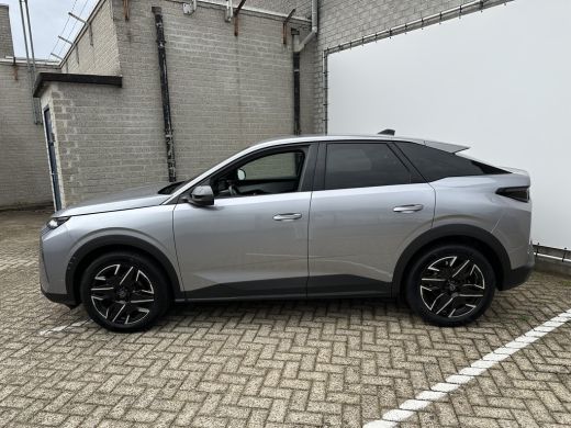 Peugeot 3008 1.2 Hybrid 136 Allure | Achterbank in delen neerklapbaar | Achteruitrijcamera | Apple Carplay/And... ActivLease financial lease