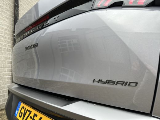 Peugeot 3008 1.2 Hybrid 136 Allure | Achterbank in delen neerklapbaar | Achteruitrijcamera | Apple Carplay/And... ActivLease financial lease