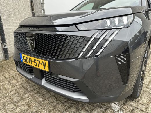 Peugeot 3008 1.2 Hybrid 136 GT | Achterbank in delen neerklapbaar | Achteruitrijcamera | Apple Carplay/Android... ActivLease financial lease