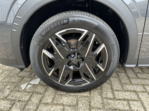 Peugeot 3008 1.2 Hybrid 136 GT | Achterbank in delen neerklapbaar | Achteruitrijcamera | Apple Carplay/Android... ActivLease financial lease