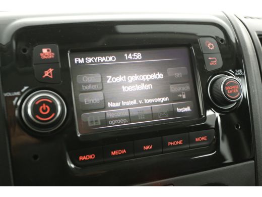 Peugeot Boxer 335 2.2 BlueHDi L3H2 | 140PK | DC | Airco | Camera | Cruise | Navi | Parkeersensoren | Trekhaak ActivLease financial lease